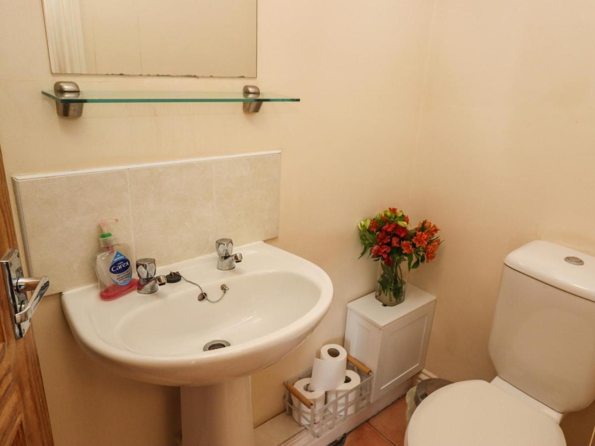 The Garden Apartment 惠特比 外观 照片